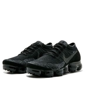 NIKE AIR VAPORMAX FLYKNIT BLACK  8.5